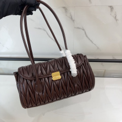 Borsa a mano Miumiu Dimensioni: 28*15*11cm