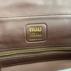 Borsa a mano Miumiu Dimensioni: 28*15*11cm