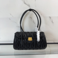 Borsa a mano Miumiu Dimensioni: 28*15*11cm