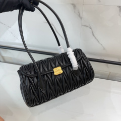 Borsa a mano Miumiu Dimensioni: 28*15*11cm