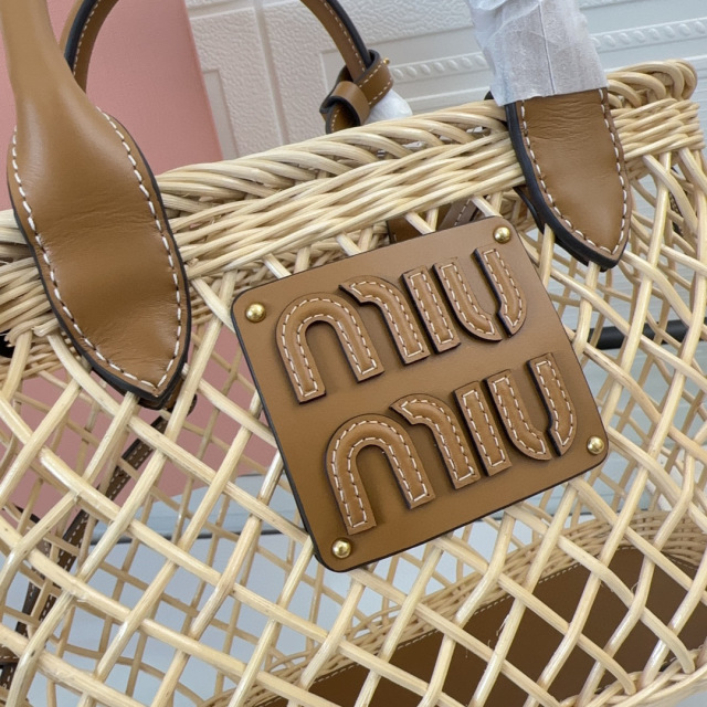 Borsa a mano Miumiu Dimensioni: 18*23,5*9 cm