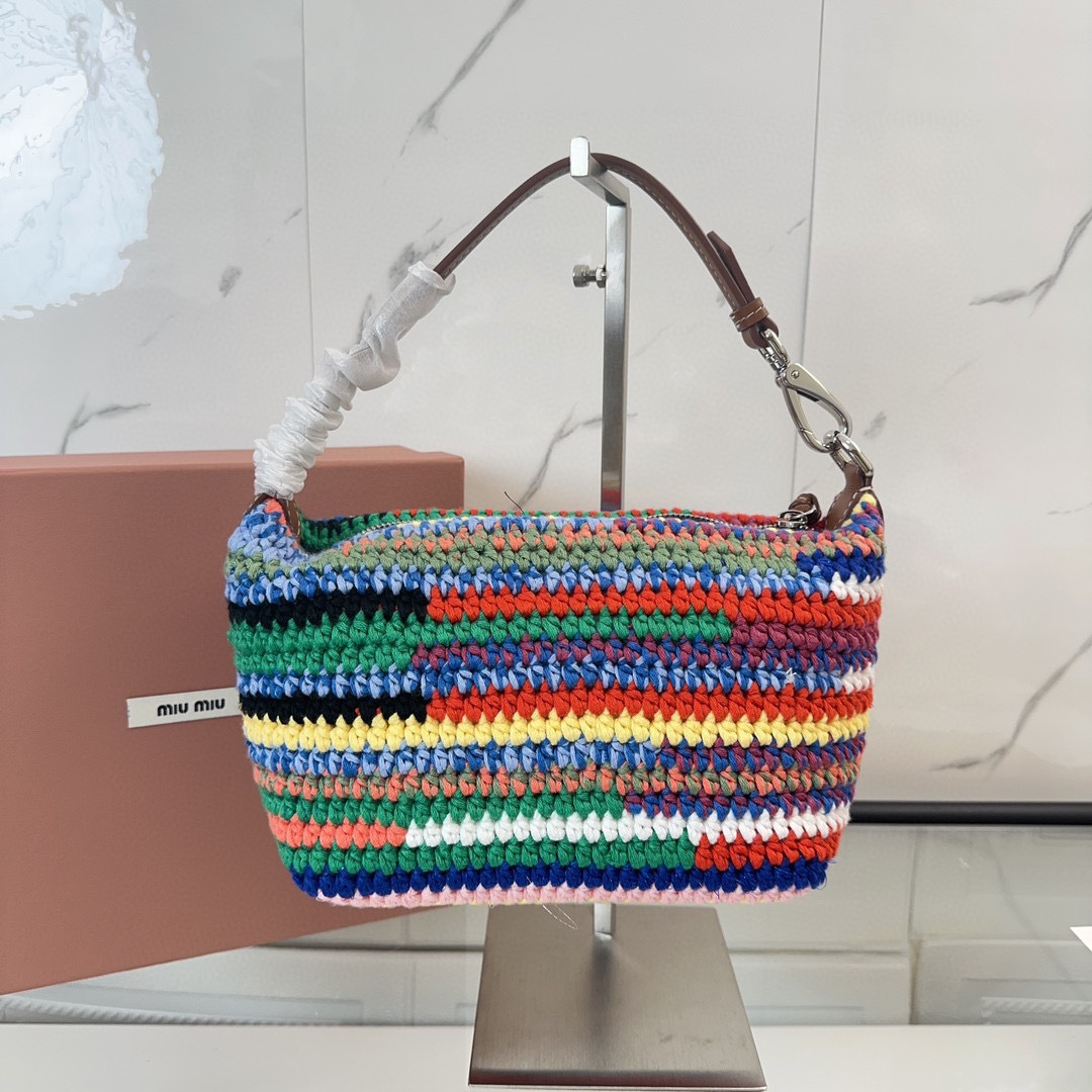 Miumiu Handtasche Größe: 21*14*12cm