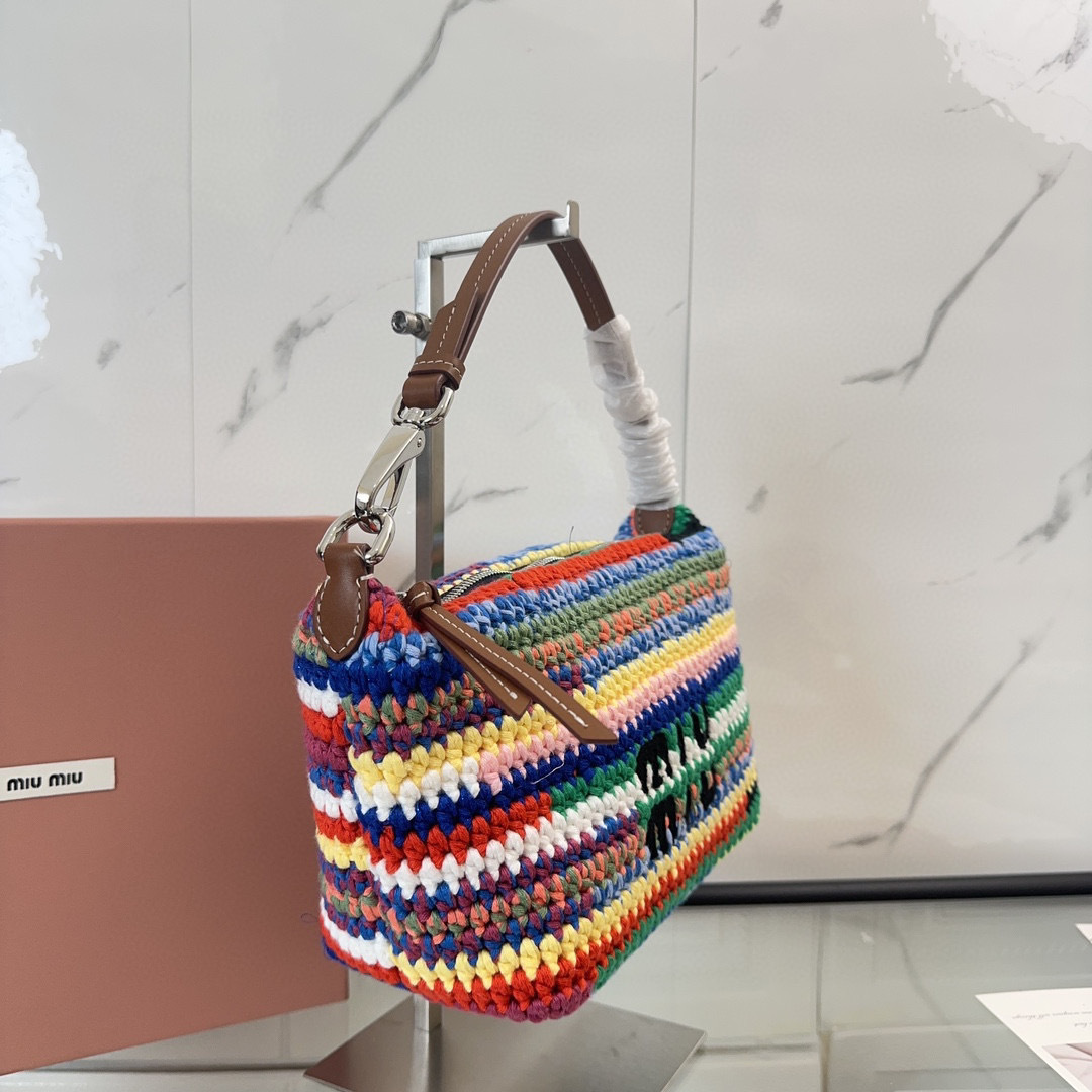 Miumiu Handtasche Größe: 21*14*12cm