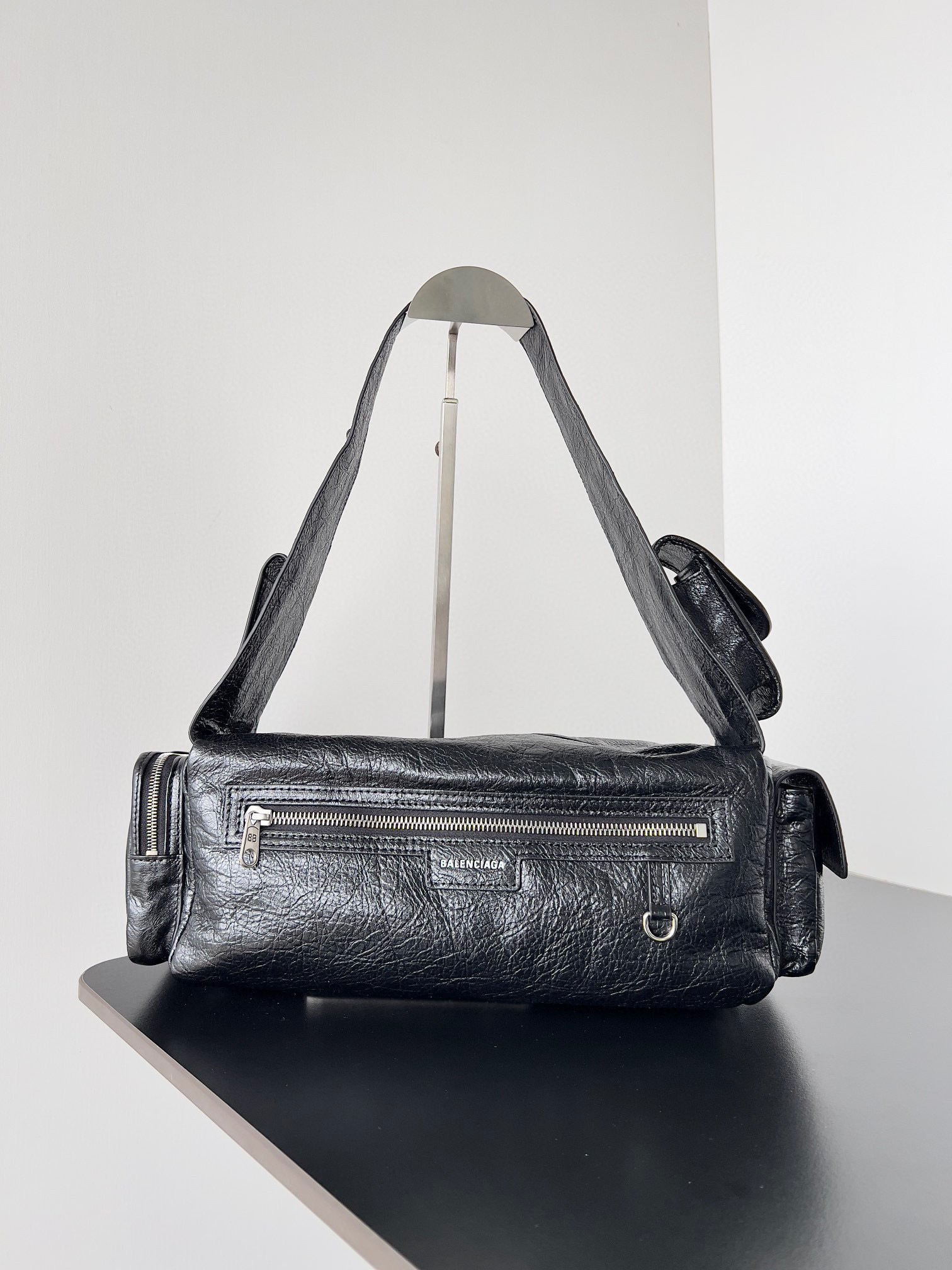 Balenciaga  Single shoulder bag Size：35*12*11cm