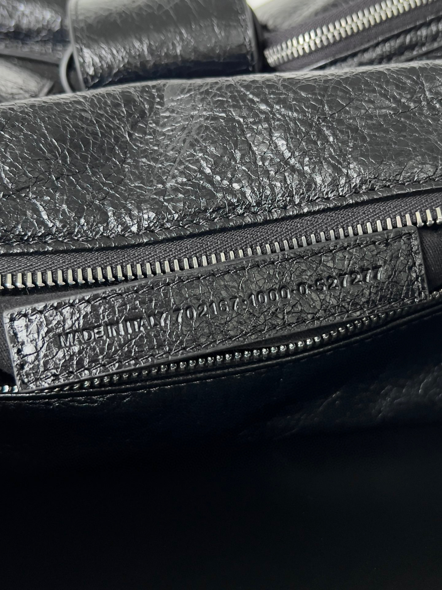 Balenciaga  Single shoulder bag Size：35*12*11cm