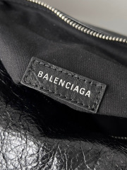Balenciaga  Single shoulder bag Size：35*12*11cm