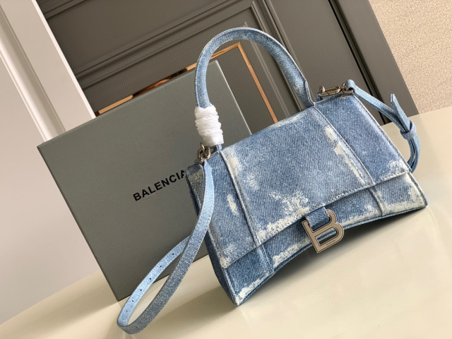 Balenciaga Hand bag    Size：23*15*10cm