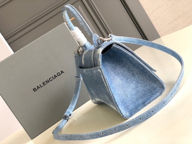 Balenciaga Hand bag    Size：23*15*10cm