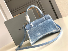 Balenciaga Hand bag    Size：23*15*10cm