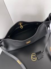 Balenciaga  Single shoulder bag Size：29.9*17*19.8cm