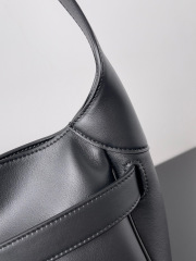 Balenciaga  Single shoulder bag Size：29.9*17*19.8cm
