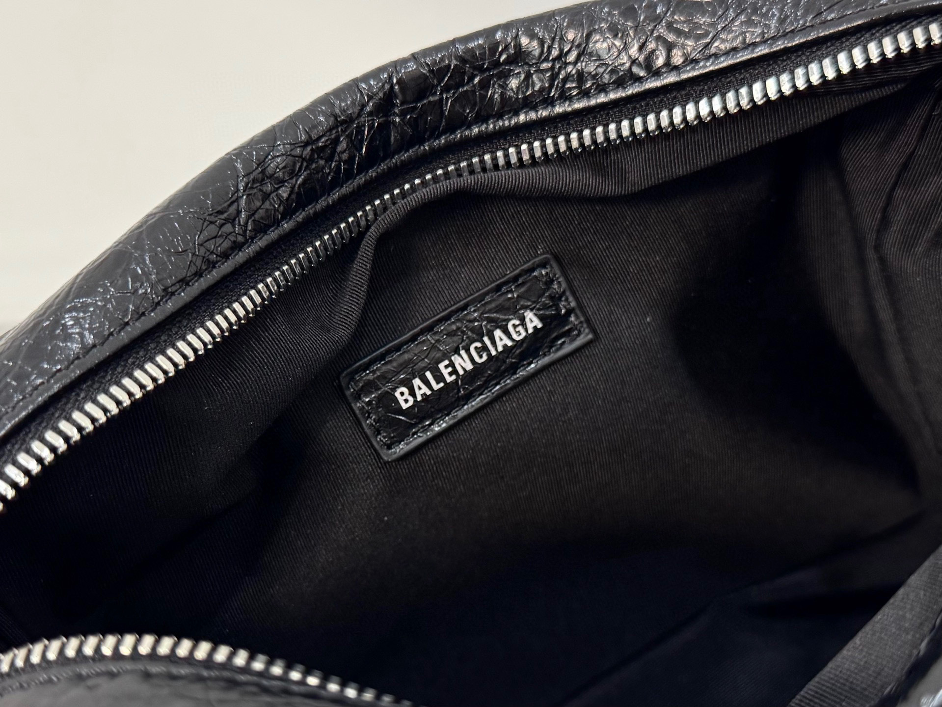 Balenciaga Einzelne Umhängetasche Größe: 22 * 16 * 6 cm