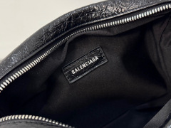 Balenciaga Einzelne Umhängetasche Größe: 22 * 16 * 6 cm