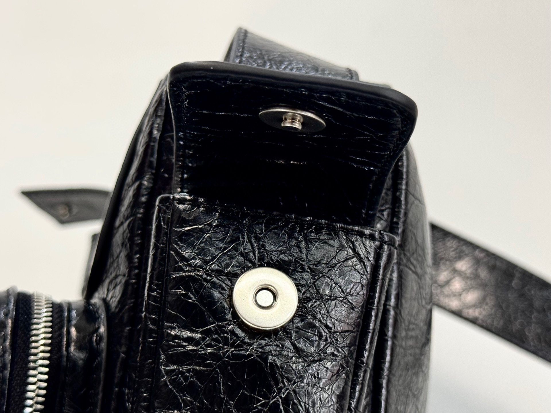 Balenciaga Einzelne Umhängetasche Größe: 22 * 16 * 6 cm