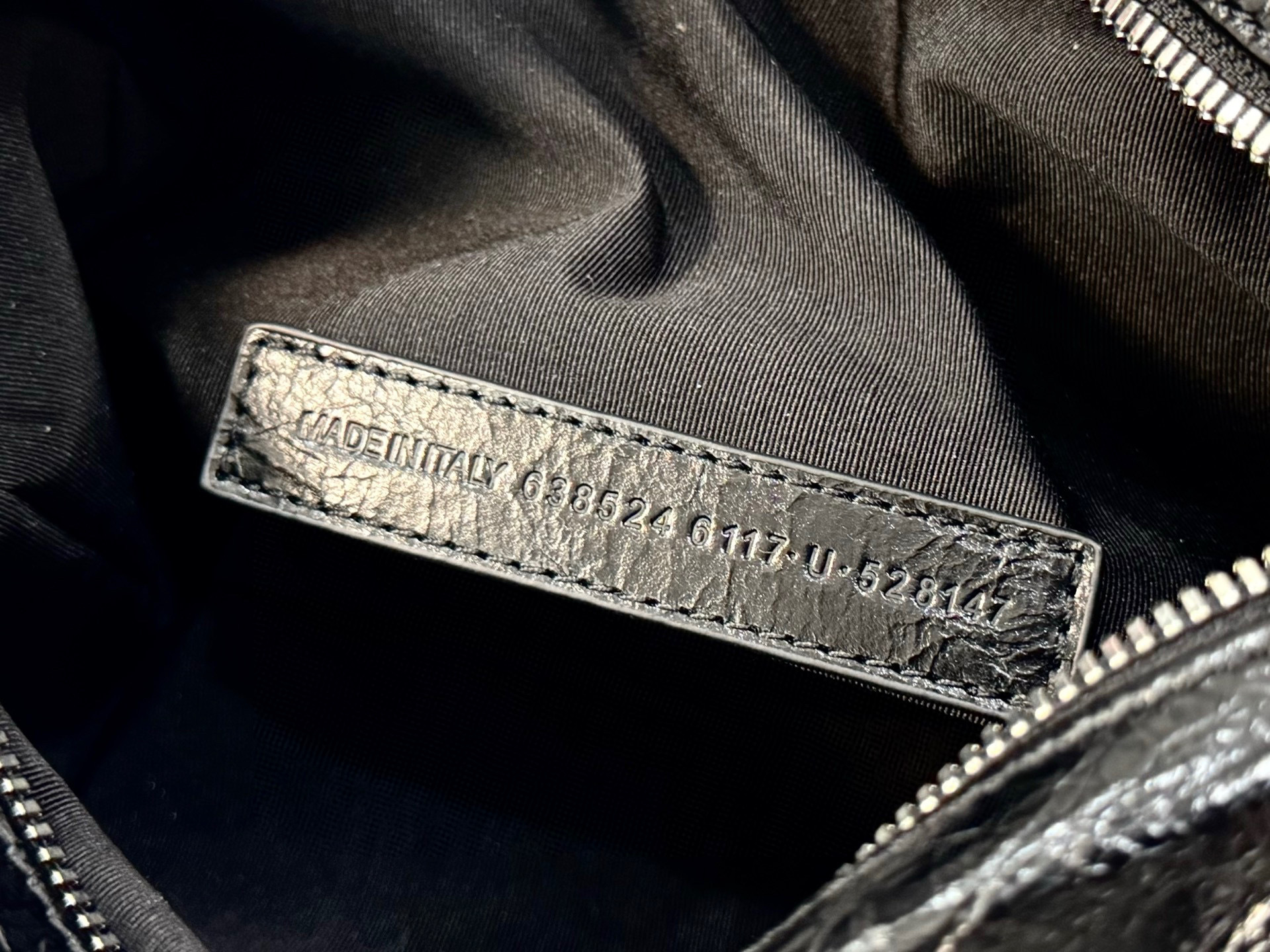 Balenciaga Einzelne Umhängetasche Größe: 22 * 16 * 6 cm