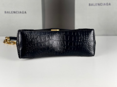 Balenciaga  Hand bag   Size：29*10*18cm