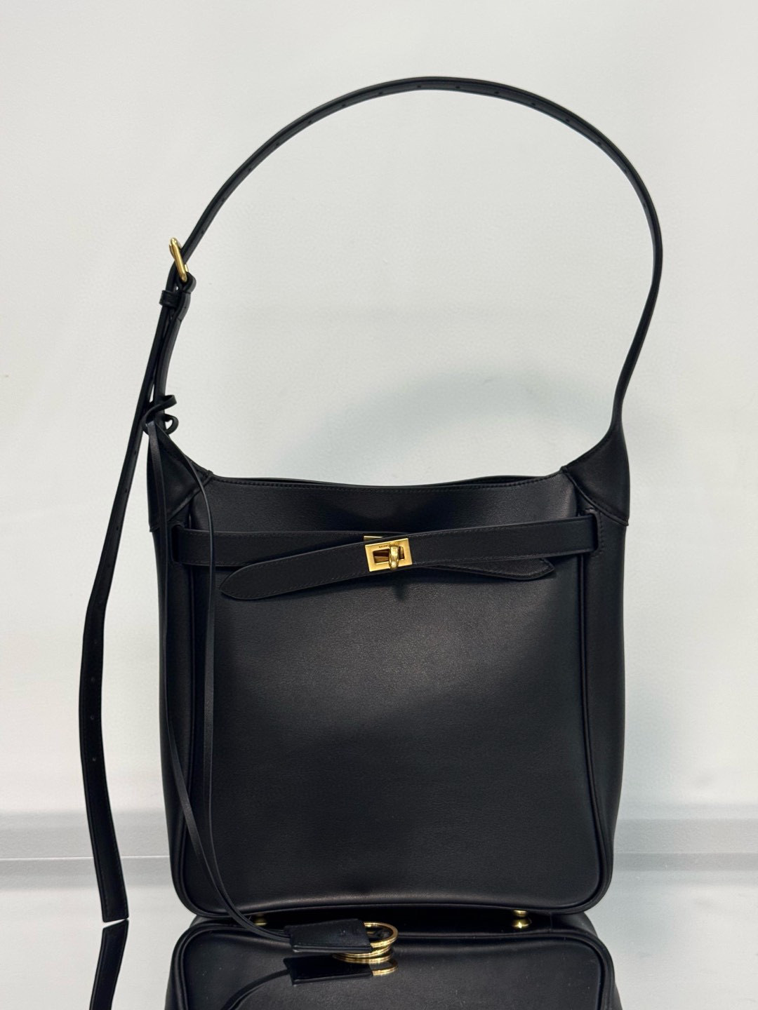 Borsa a secchiello Balenciaga Dimensioni: 25,9*26,9*9,9 cm