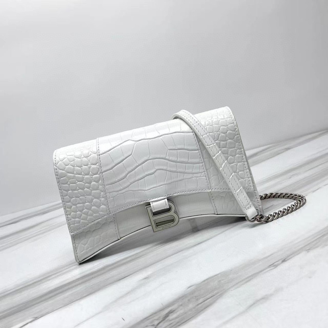 Balenciaga  Single shoulder bag Size：23*14*5.8cm