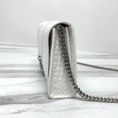 Balenciaga  Single shoulder bag Size：23*14*5.8cm