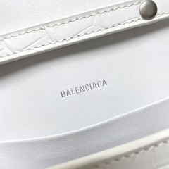 Balenciaga  Single shoulder bag Size：23*14*5.8cm
