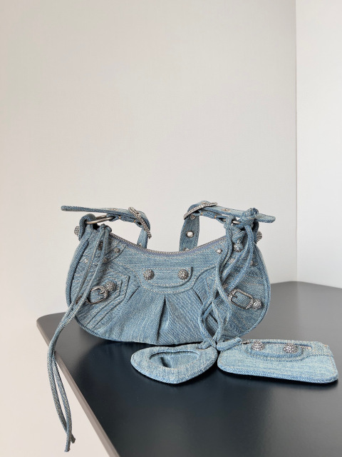 Borsa sottobraccio Balenciaga Dimensioni: 26*16*9,9 cm