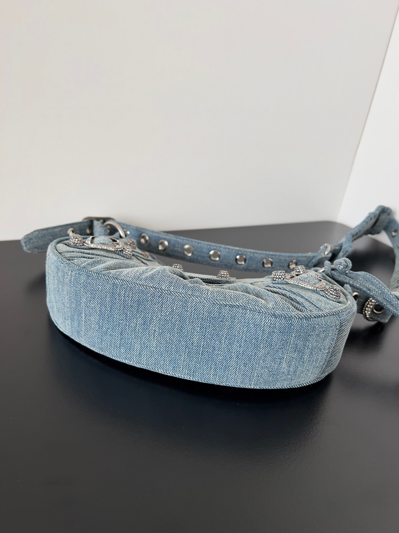 Borsa sottobraccio Balenciaga Dimensioni: 26*16*9,9 cm