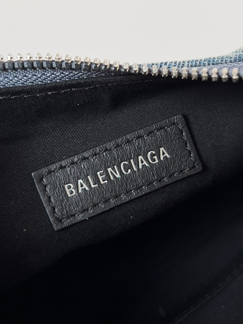 Borsa sottobraccio Balenciaga Dimensioni: 26*16*9,9 cm