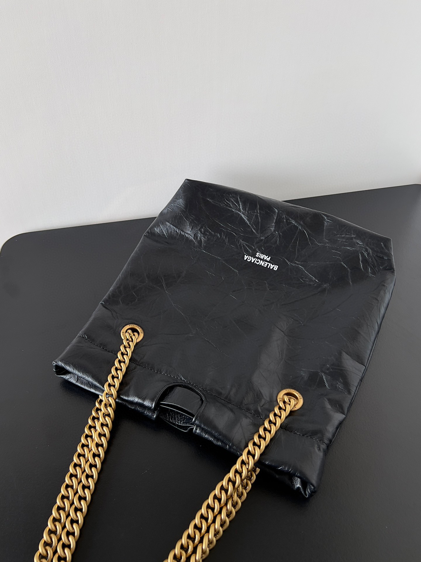 Balenciaga 水桶包 尺寸：23.9*25.9*9.9cm