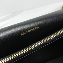 Balenciaga  Single shoulder bag Size：31*20*12cm
