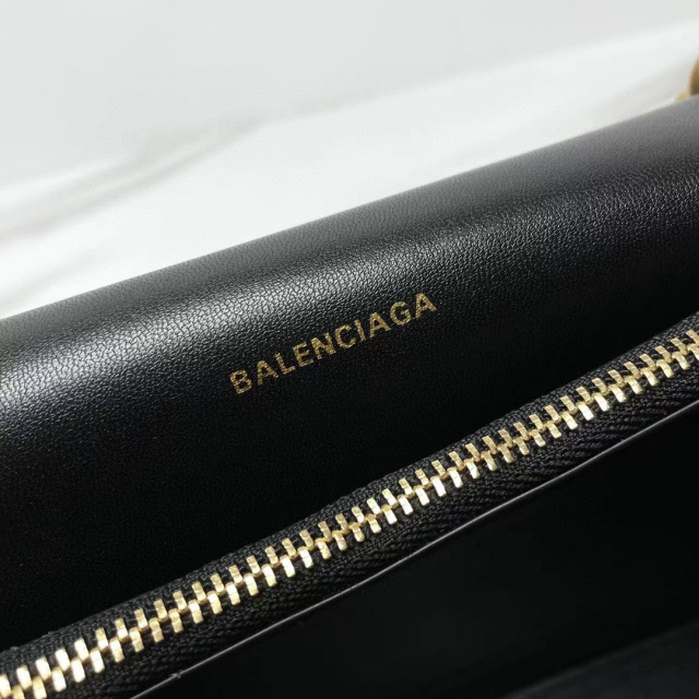 Balenciaga  Single shoulder bag Size：31*20*12cm