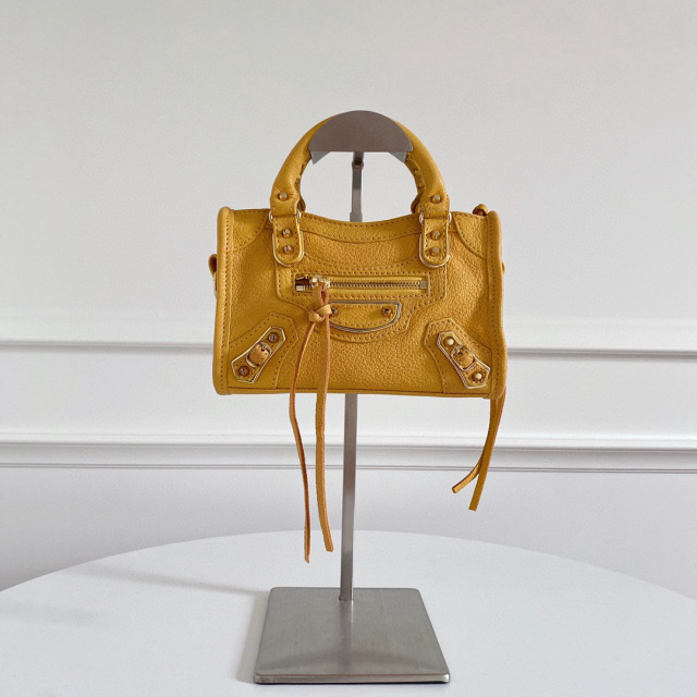 Balenciaga  Hand bag Size：19*5*12.5cm