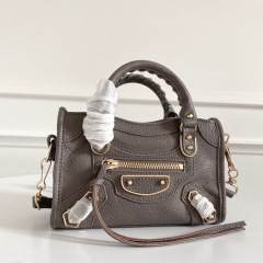 Balenciaga 手拿包 尺寸：19*5*12.5cm