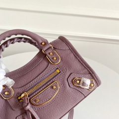 Saiz beg tangan Balenciaga：19*5*12.5cm