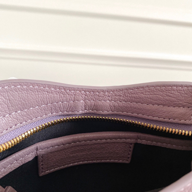 Saiz beg tangan Balenciaga：19*5*12.5cm