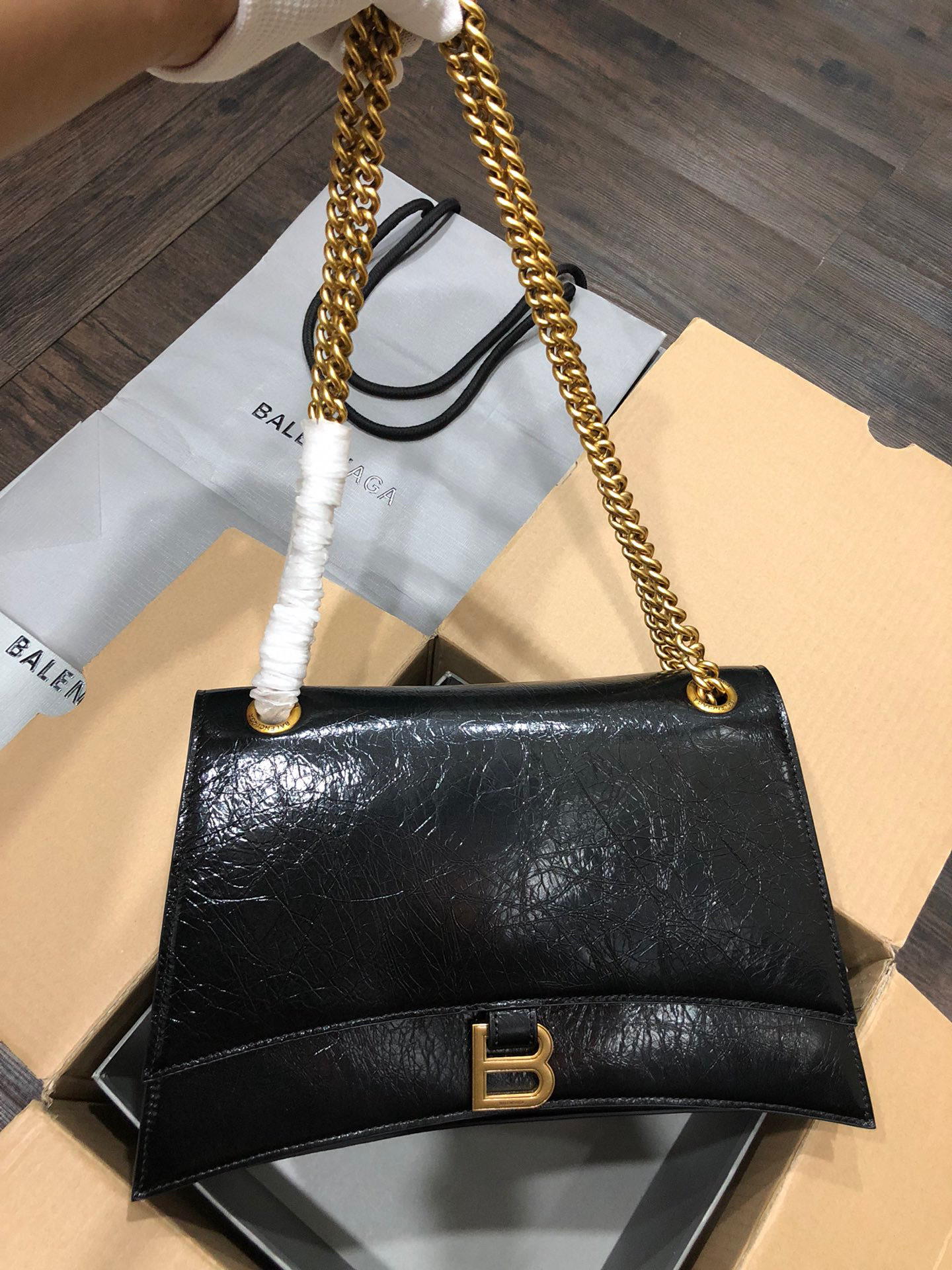 Balenciaga Beg bahu tunggal Saiz：31*20*15sm