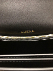Balenciaga Beg bahu tunggal Saiz：31*20*15sm