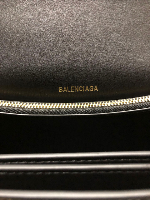 Balenciaga Beg bahu tunggal Saiz：31*20*15sm