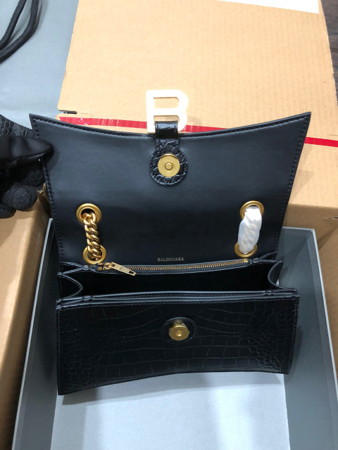 Balenciaga  Single shoulder bag  Size：25*15*9.5cm