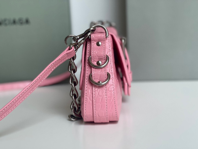 Balenciaga  Single shoulder bag Size：29*13*4.8cm