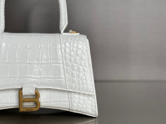 Balenciaga 手拿包 尺寸：19*8*21cm
