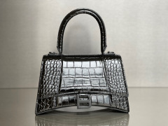 Balenciaga Hand bag   Size：19*8*21cm