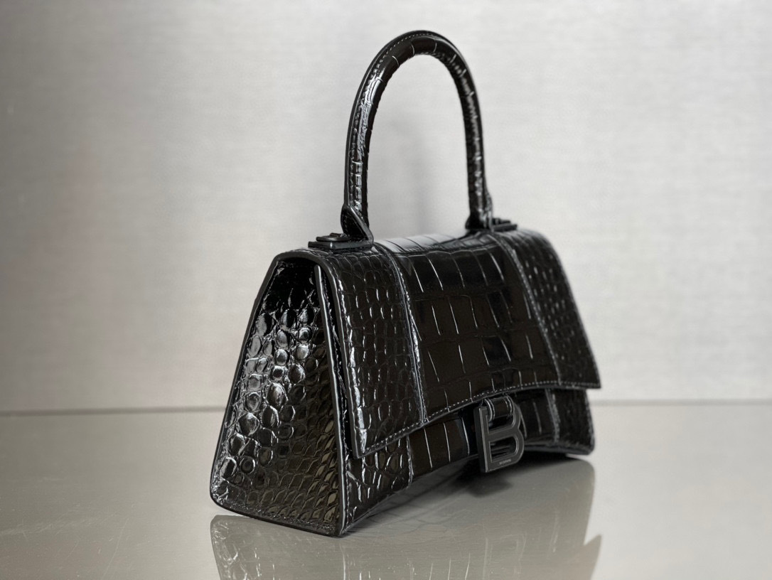 Balenciaga Hand bag   Size：19*8*21cm