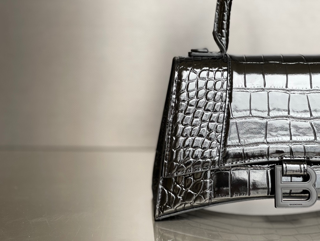 Balenciaga Hand bag   Size：19*8*21cm