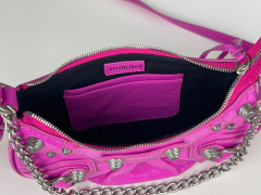 Beg ketiak Balenciaga Saiz：21*13*4 cm