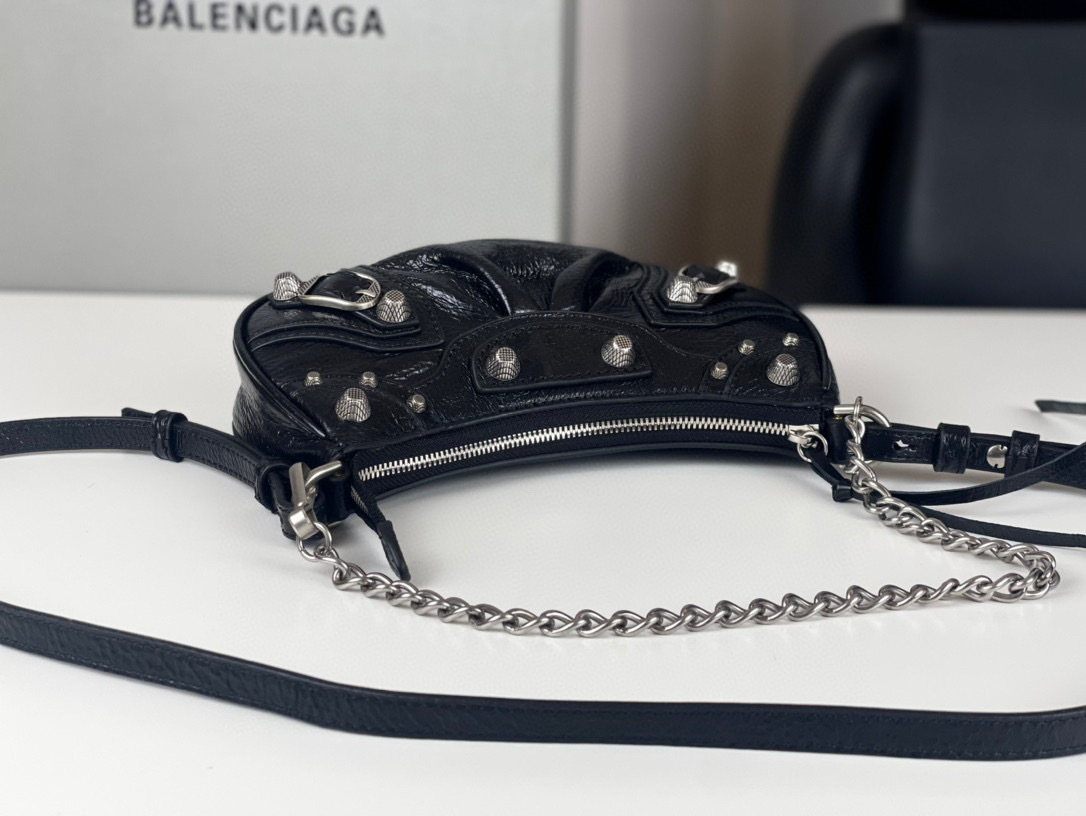 Borsa sottobraccio Balenciaga Dimensioni: 21*13*4 cm