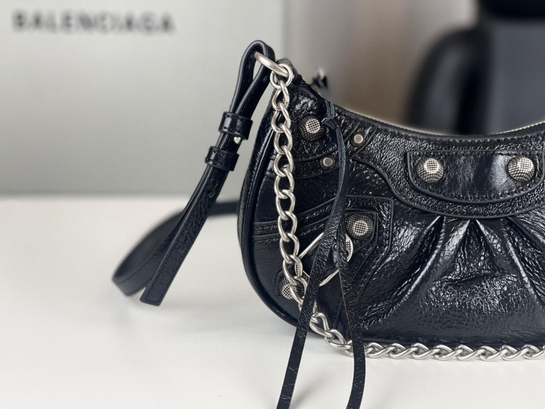 Borsa sottobraccio Balenciaga Dimensioni: 21*13*4 cm