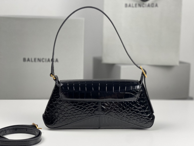 Balenciaga Unterarmtasche Größe: 27 x 25,5 x 4,8 cm