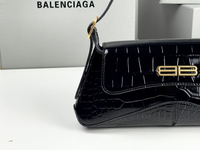 Balenciaga Unterarmtasche Größe: 27 x 25,5 x 4,8 cm