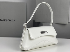 Balenciaga Unterarmtasche Größe: 27 x 25,5 x 4,8 cm