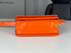 Borsa sottobraccio Balenciaga Dimensioni: 27*25,5*4,8 cm